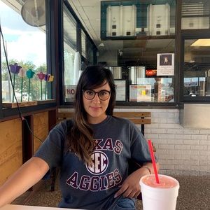 Meet your Posher, Vianey